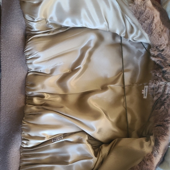 Real dyed rabbit fur bomber jacket (Dry cleaned with tags on) - Picture 10 of 12